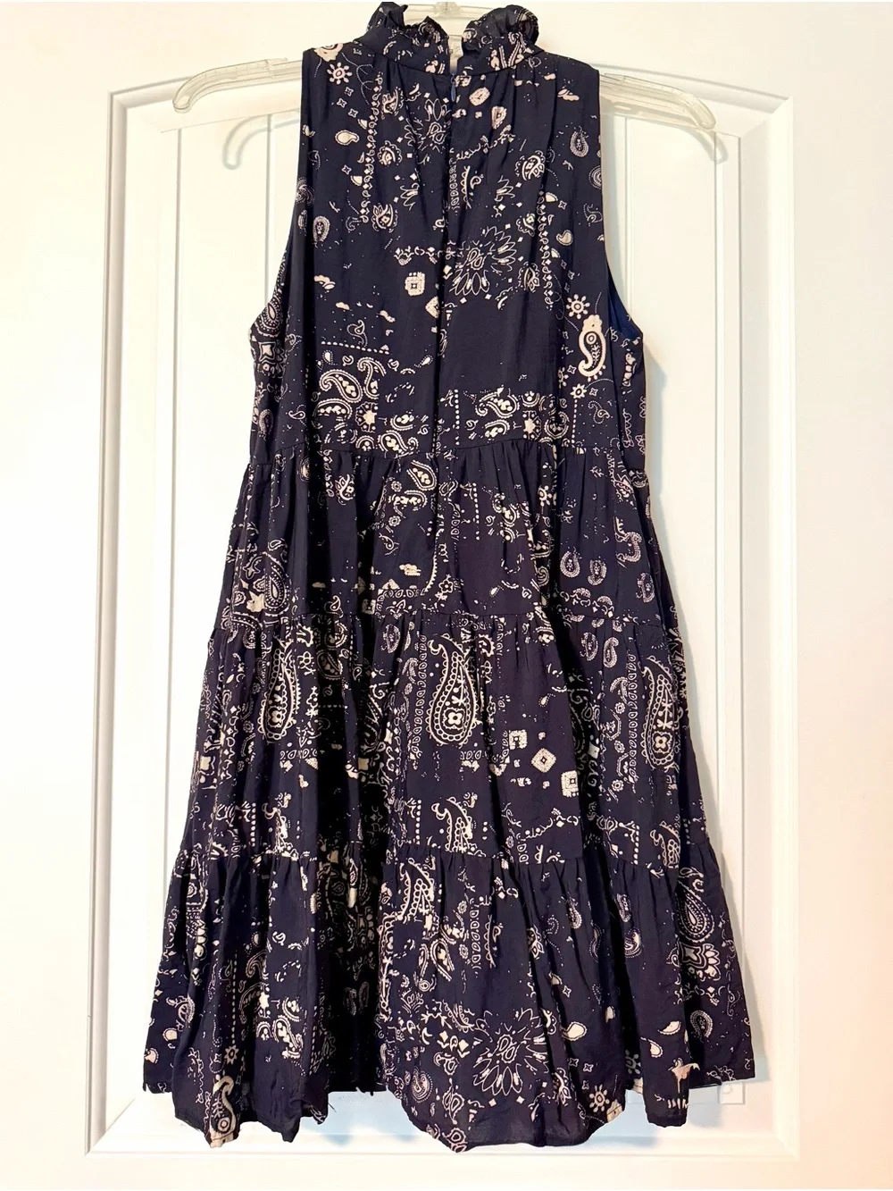 Sleeveless Navy Paisley Tiered Dress - Picture 3 of 4
